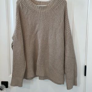 American Eagle Oversized Sweater Size Medium Tan